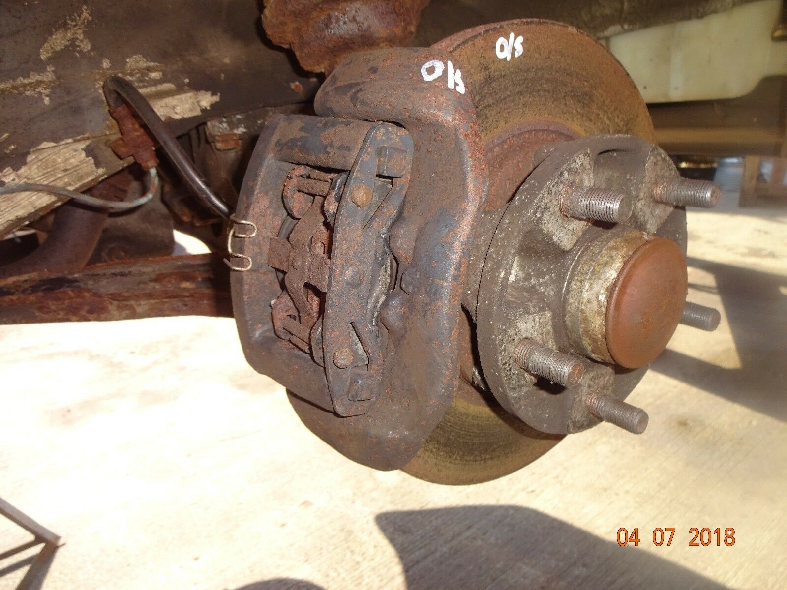 PORSCHE 944 2.5 FRONT O/S BRAKE CALIPER PORSCHE 944 2.7 FRONT CALIPER