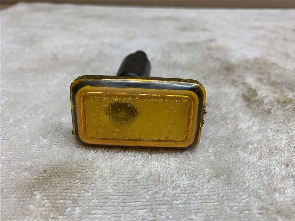 Porsche 944 Side Repeater Lamp Side Indicator Lamp x 1 P/n. 4A0949101