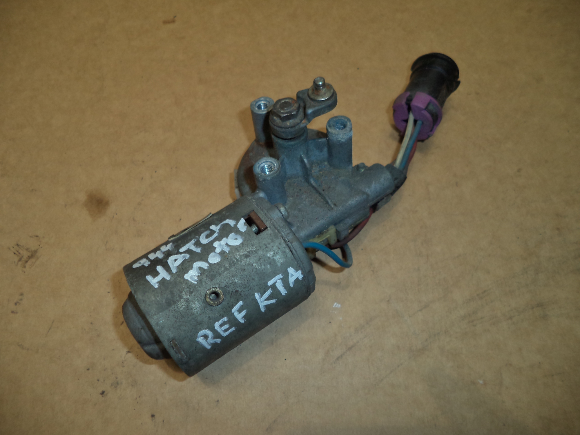 PORSCHE 944 HATCH LOCKING MOTOR 944 S2 HATCH LOCKING MOTOR ref kta508