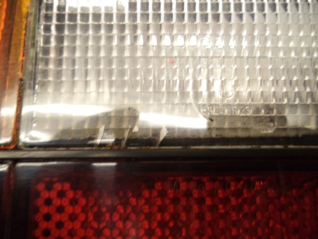 PORSCHE 944 NS PASSENGER SIDE REAR LIGHT (MT 944 BOX) 944 REAR LIGHT