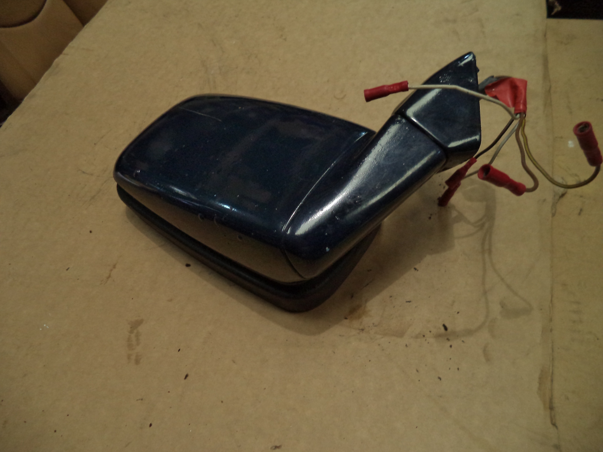 PORSCHE 944 S2 PASSENGER SIDE DOOR MIRROR. 944 S N/S DOOR MIRROR ref kta508