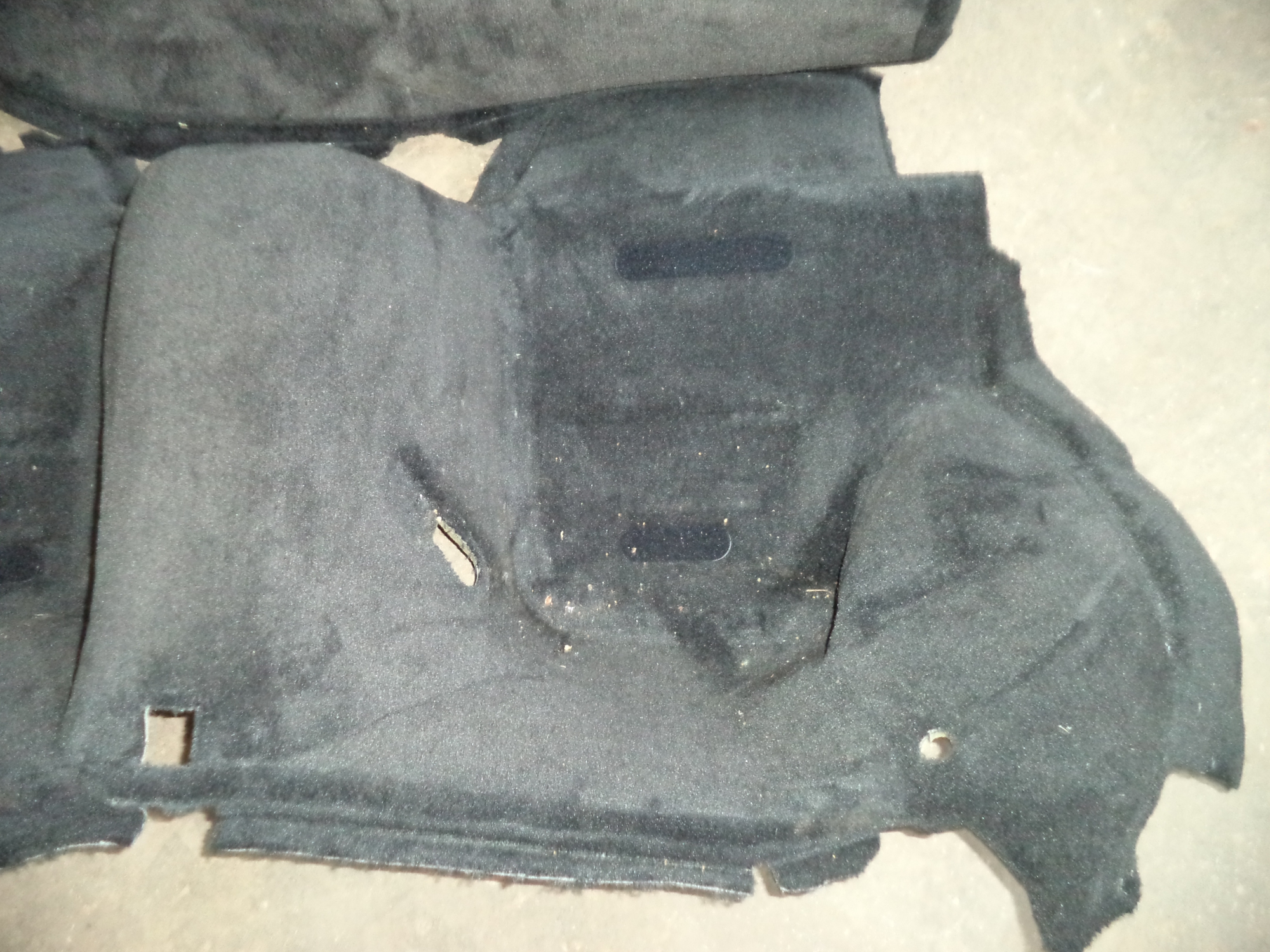 PORSCHE 996 COUPE BLACK REAR CARPETS Loc c10vox 7557