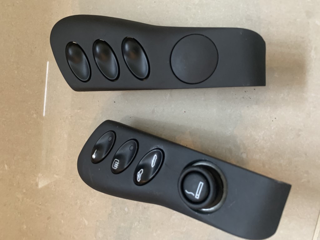 PORSCHE BOXSTER 986 CENTRE CONSOLE SWITCHES COVD 1 SWITCHES