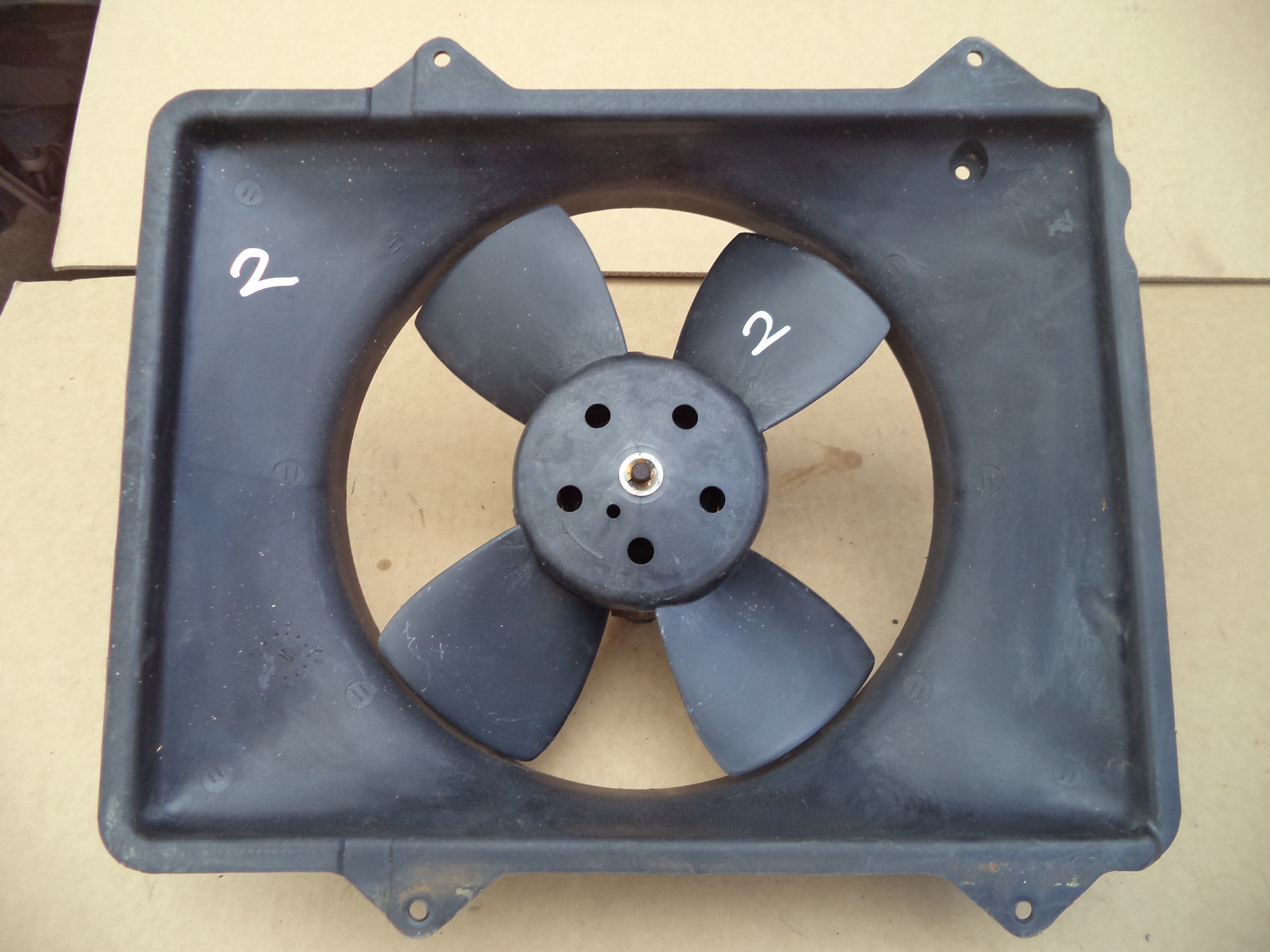 PORSCHE 924 TURBO RADIATOR FAN .924 RAD FAN . 477121207C No2 Locf43