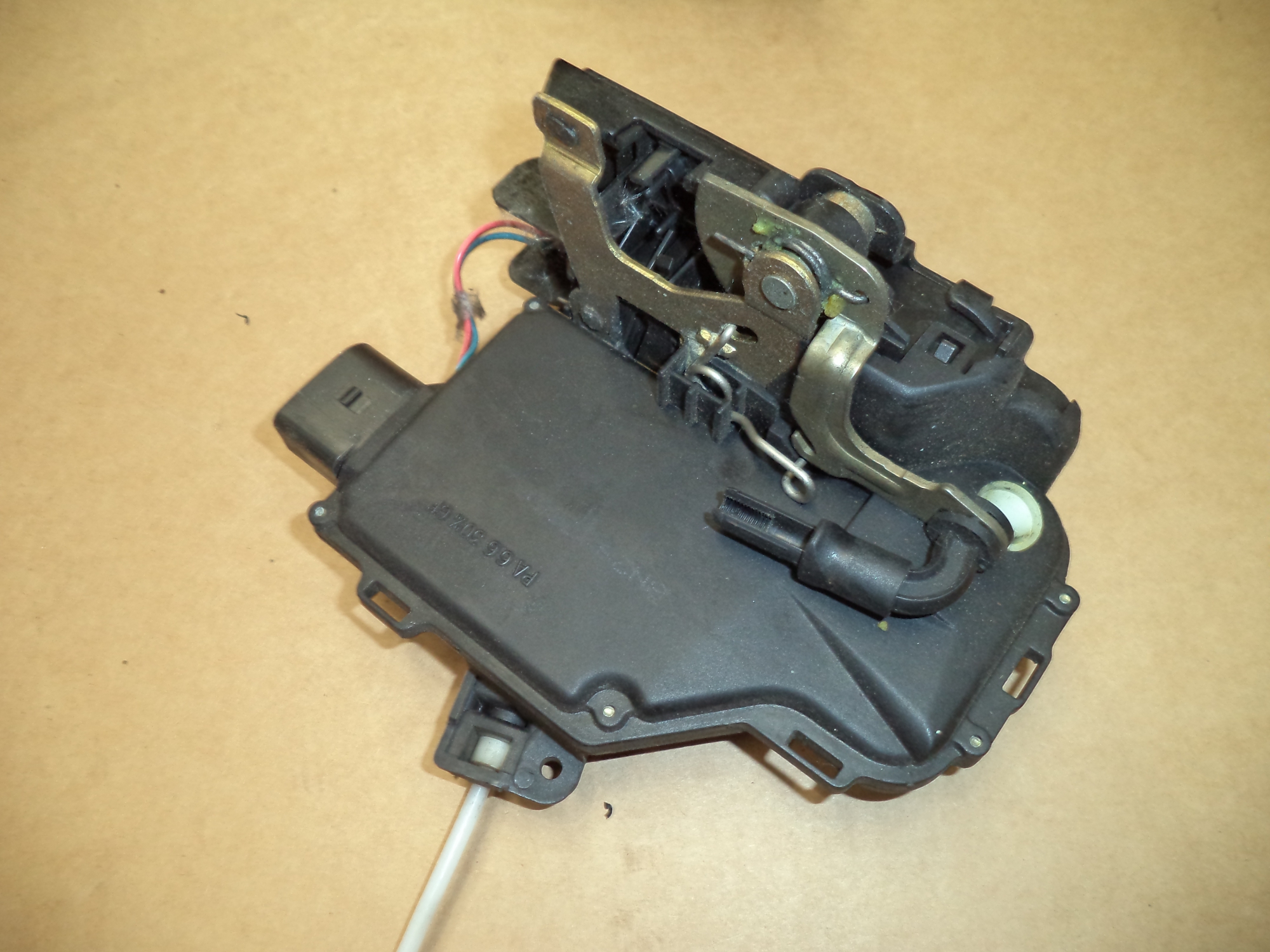 PORSCHE 996 RIGHT DOOR LOCK BOXSTER O/S DOOR LOCK 996 DOOR LOCK Loc F43GAW