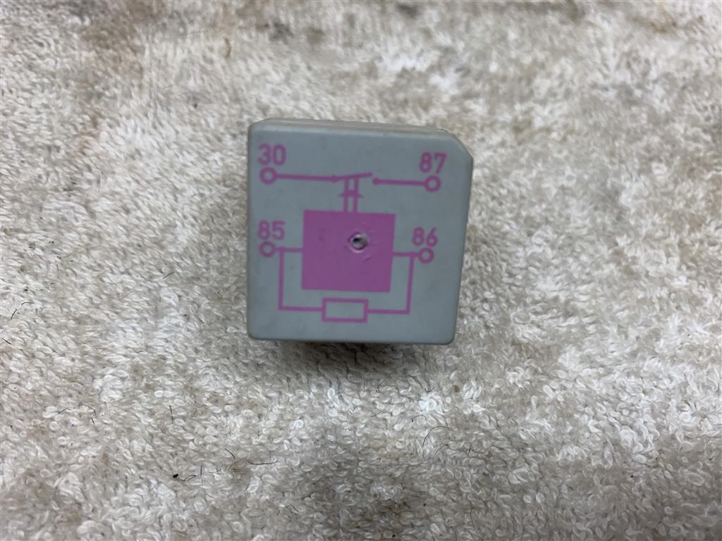 OEM Fuel Pump Relay Fits Porsche Boxster 986 911 996 C2 C4 C4S Turbo