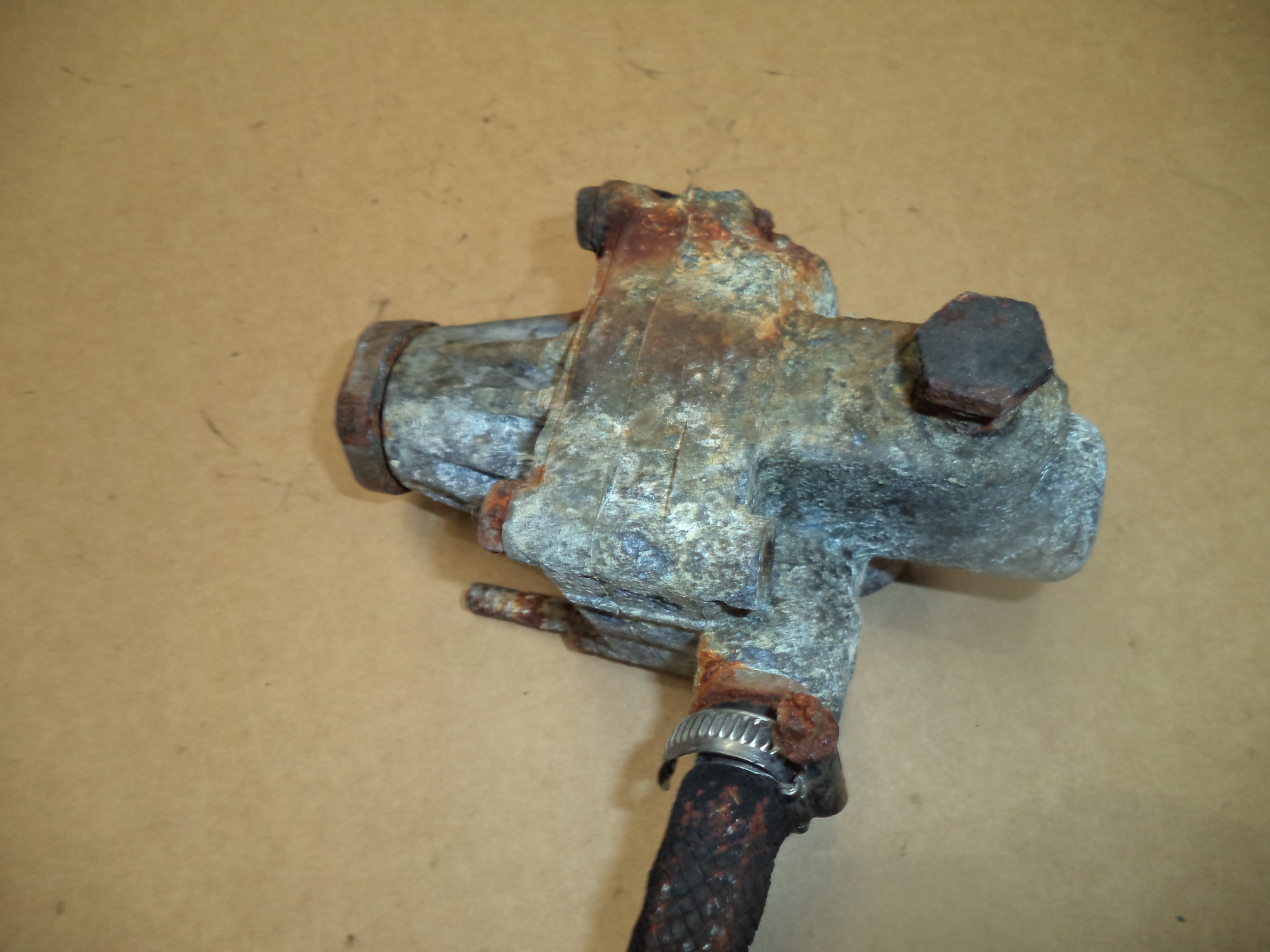 PORSCHE 928 S2 POWER STEERING PUMP . 928 S4 POWER STEERING PUMP. LOC BOX 8558