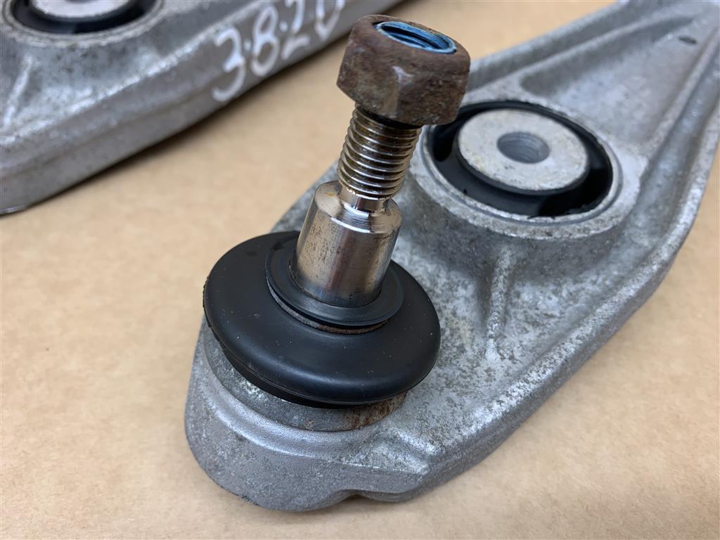 SUSPENSION CONTROL ARM LOWER BALL JOINT PORSCHE 986 BOXSTER 996 04