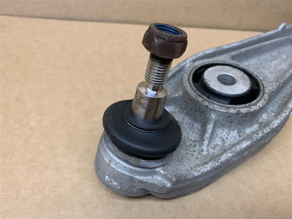 SUSPENSION CONTROL ARM LOWER BALL JOINT PORSCHE 986 BOXSTER 996 04