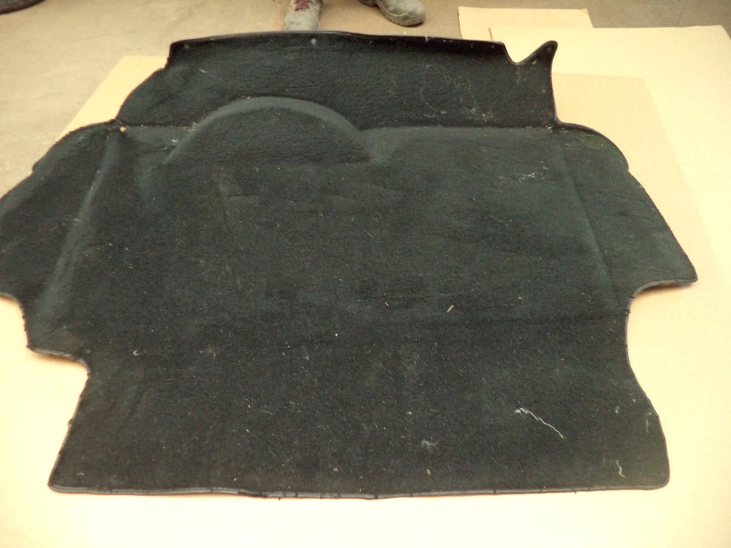 PORSCHE 944 BOOT CARPET 944 REAR CARPET. JEC836X