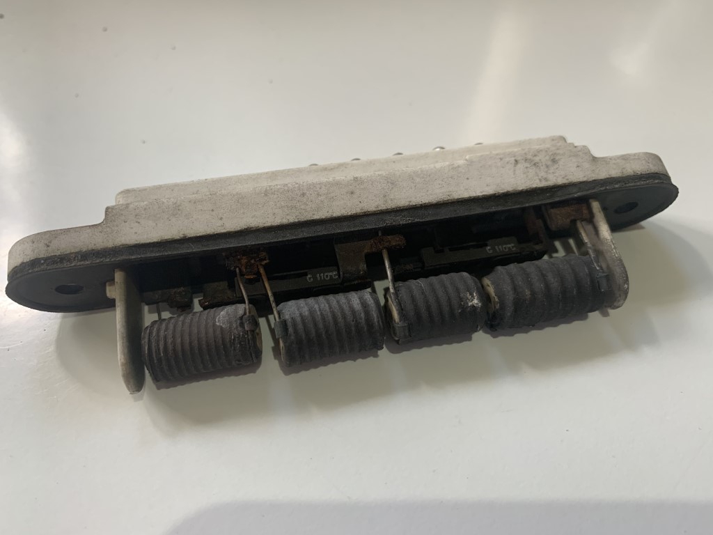 Porsche 944 Heater Fan Resistor 94461610100 944.616.101.00