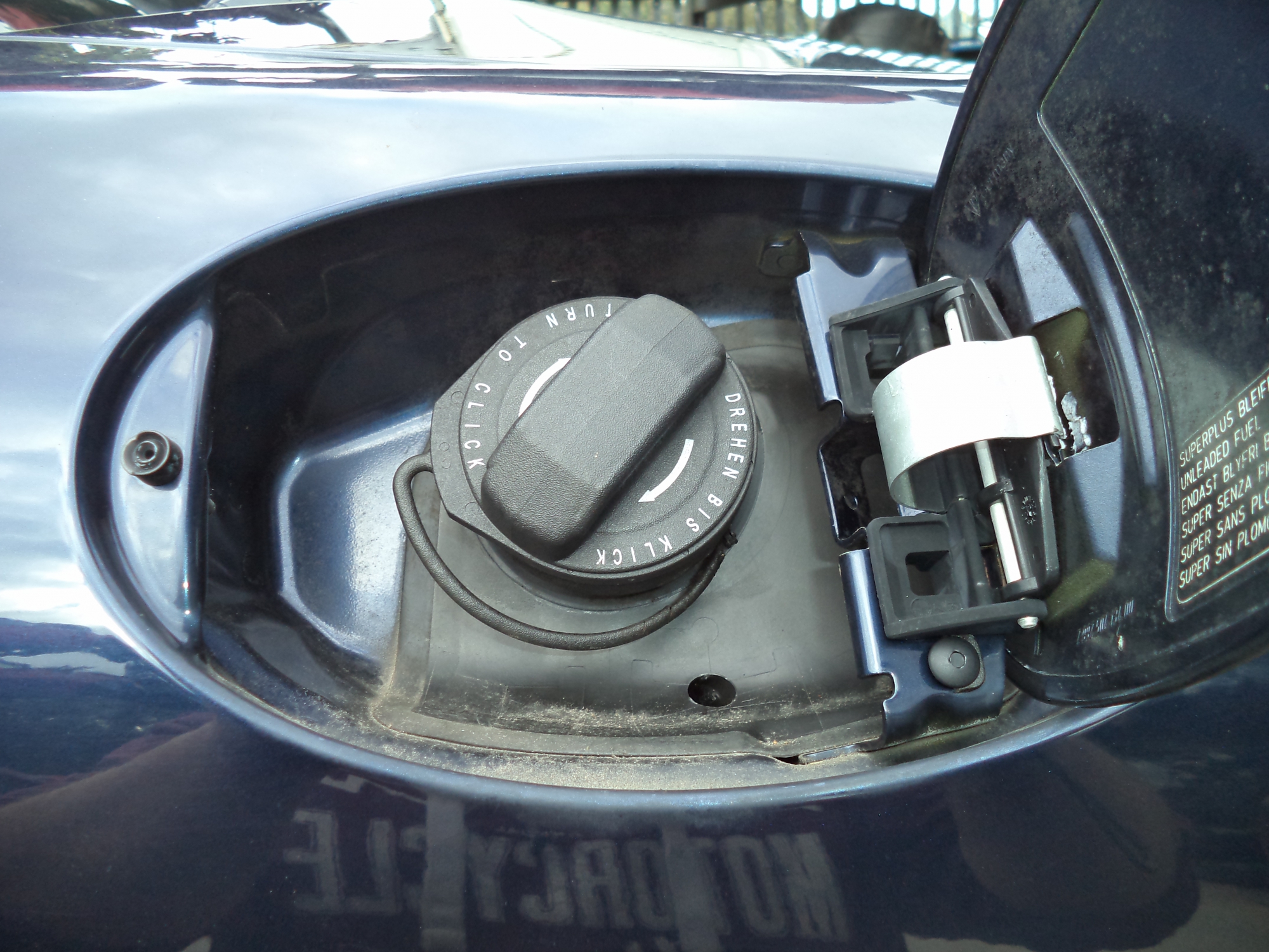 PORSCHE 997 / 996 FUEL FILLER CAP . PORSCHE BOXSTER FUEL FILLER CAP LX56EFN