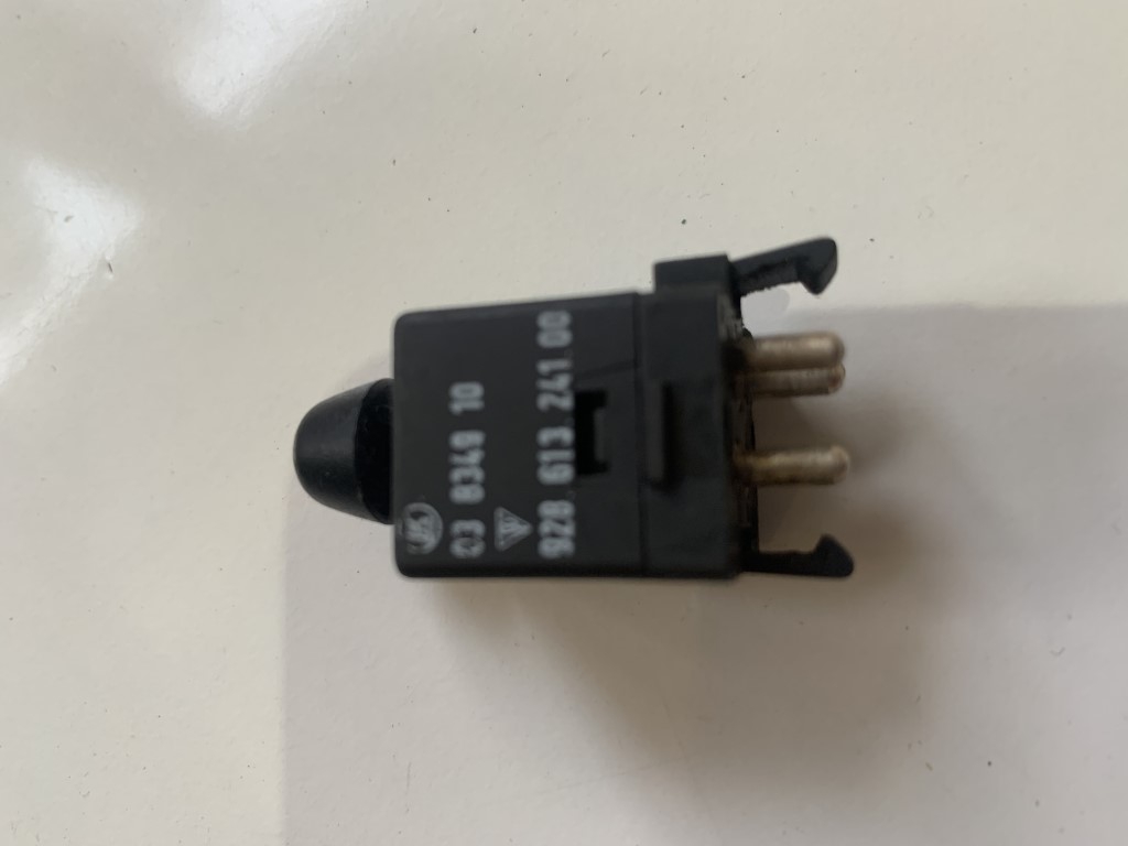 Porsche 911/928/944/968 Side Mirror Control Switch Joystick 928 613 241