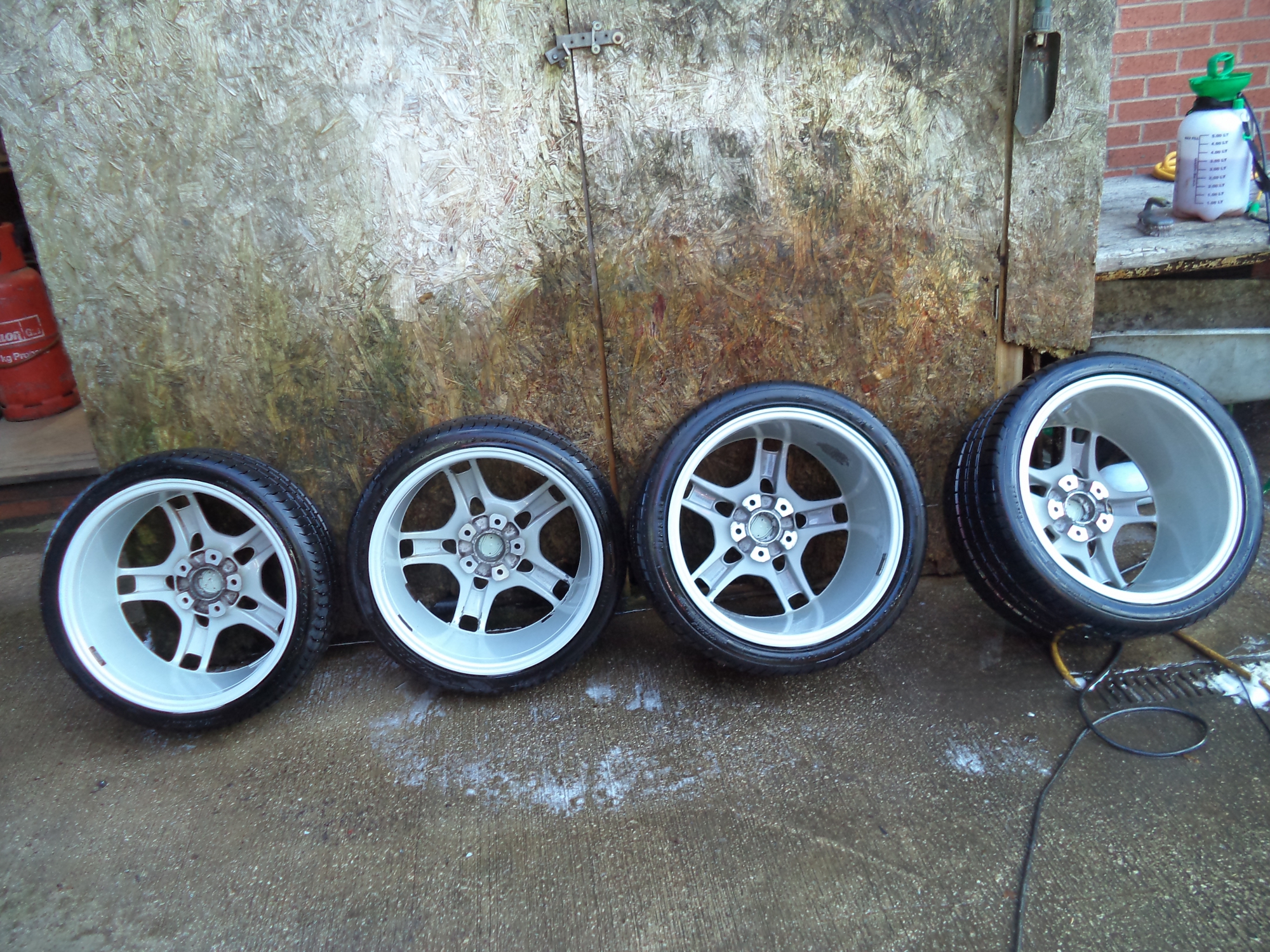 GENUINE PORSCHE 997 C2S LOBSTER CLAW 19 INCH ALLOY WHEELS 8J &11J LX56EFN