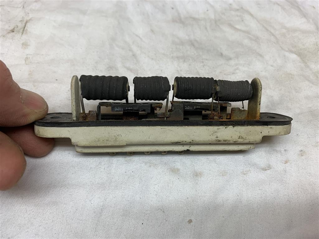 Porsche 944 & 944 Turbo heater Climate Control Blower Resistor 944 616