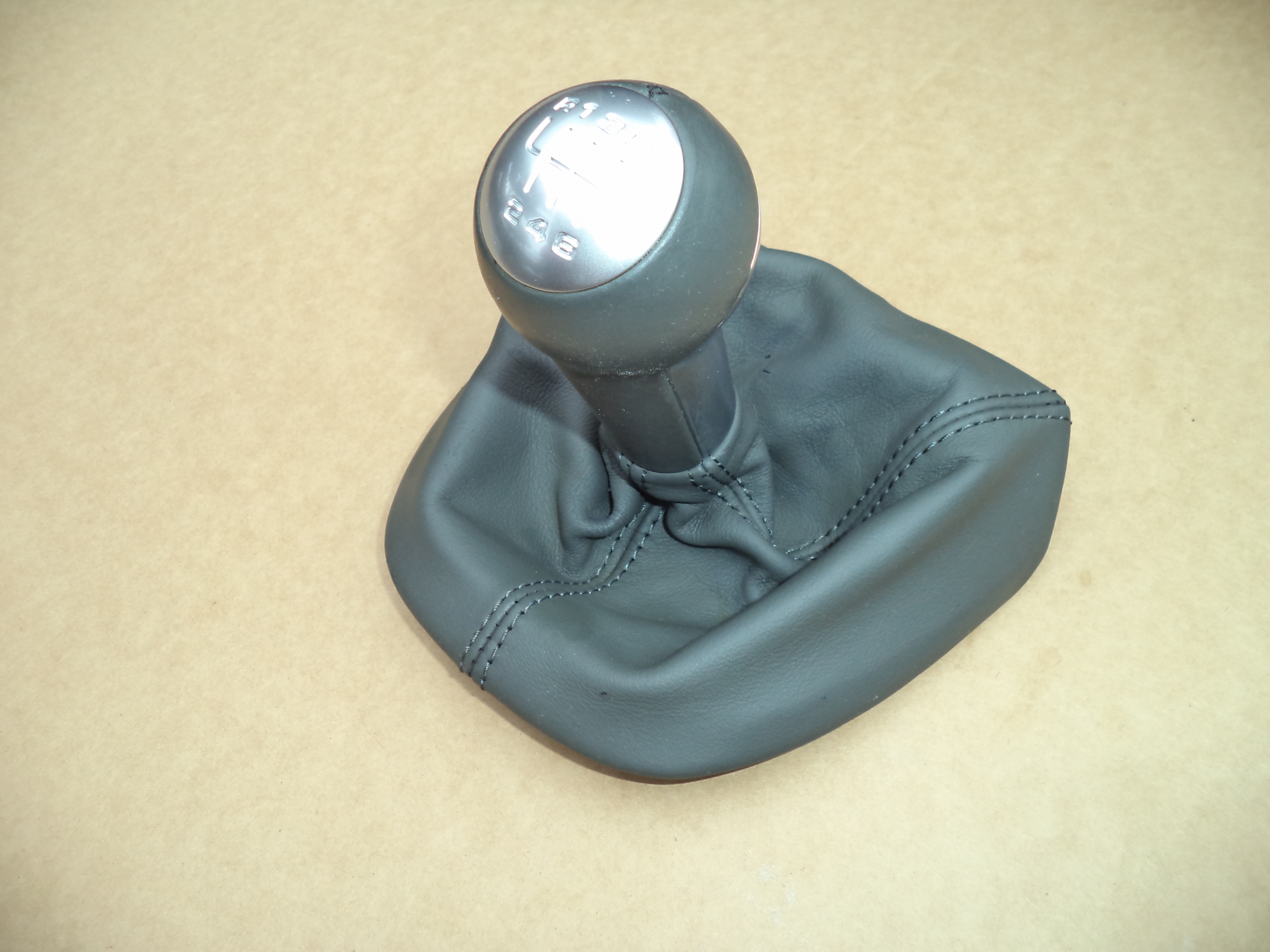 PORSCHE 997 GEAR KNOB. 997 GREY GEAR KNOB. 987 6 SPEED GEAR KNOB LX56EFN