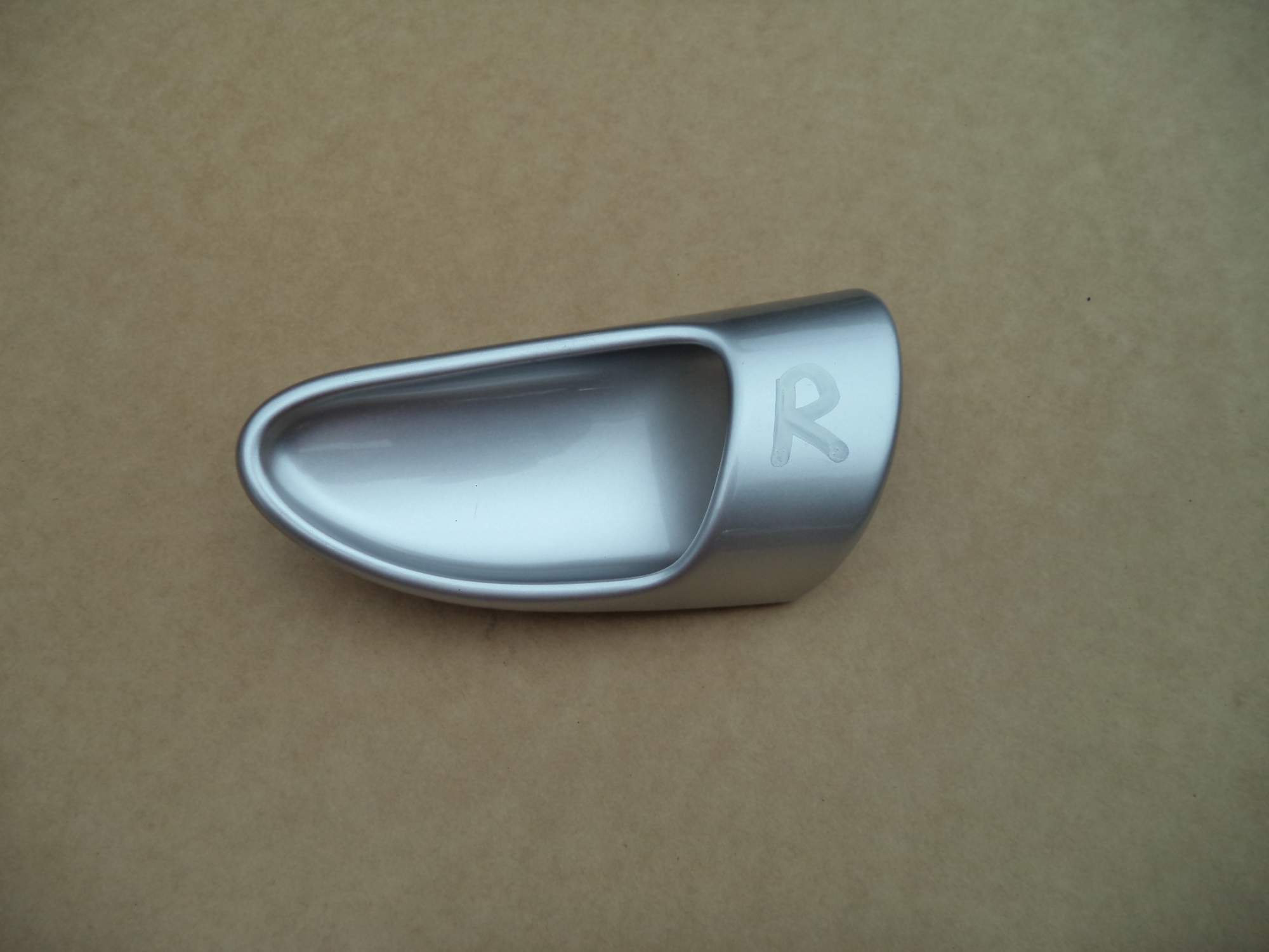 PORSCHE 997 INTERIOR DOOR HANDLE.99755546200.997 RIGHT SIDE DOOR HANDLE