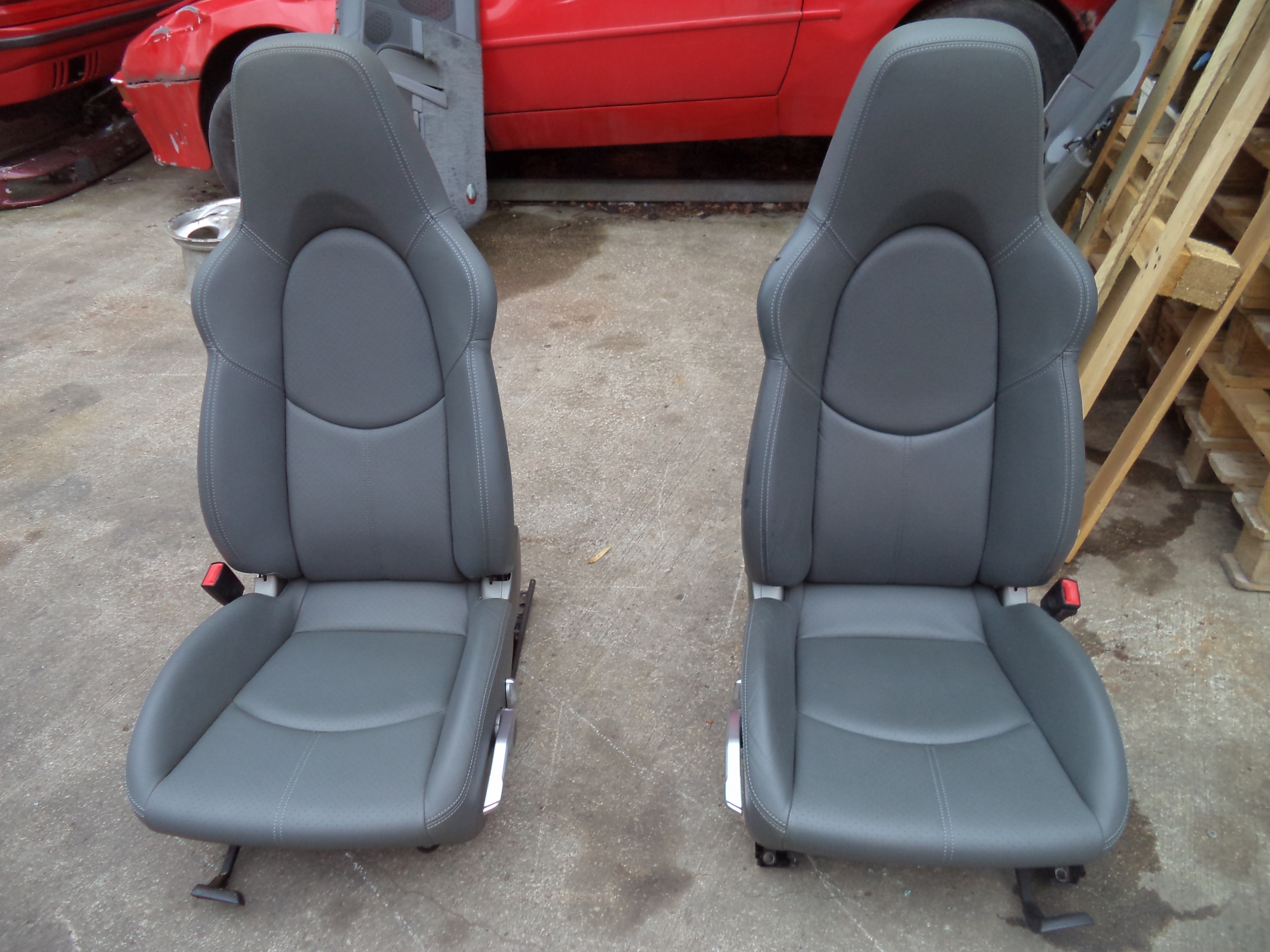 PORSCHE 997 CARRERA 2 S SPORTS SEATS 997 GREY SPORTS SEATS. LX56EFN