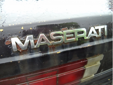 Maserati MASERATI BADGE .MASERATI CHROME SCRIPT. MASERATI BITURBO COUPE BADGE HIL4059