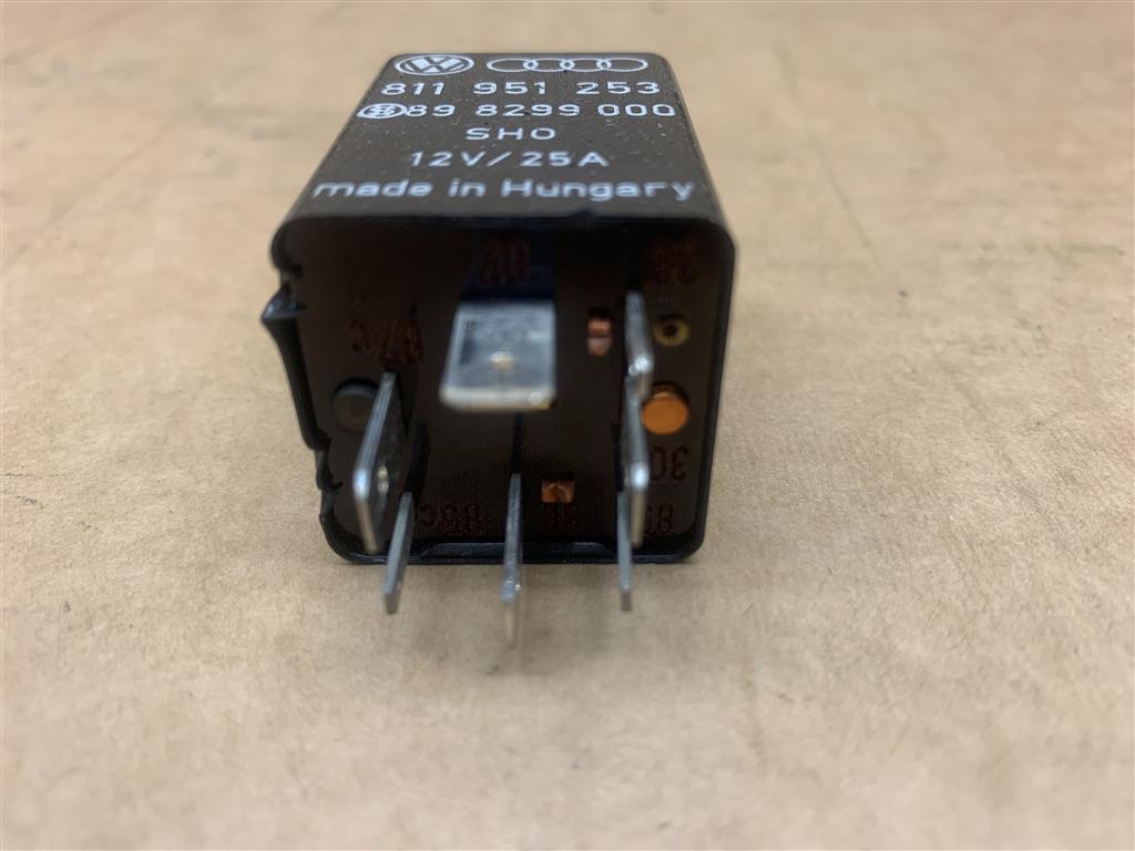 Porsche 911 Multipurpose Relay 811951253 Multi purpose Relay 811951253