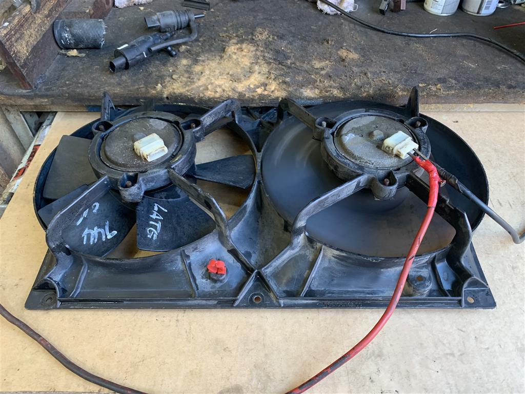 Porsche 944 Twin Cooling Fan Assembly Twin Fan Shroud Plus Two Cooling