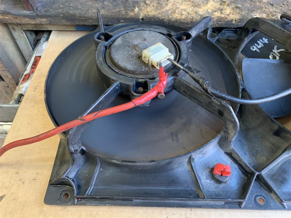 Porsche 944 Twin Cooling Fan Assembly Twin Fan Shroud Plus Two Cooling