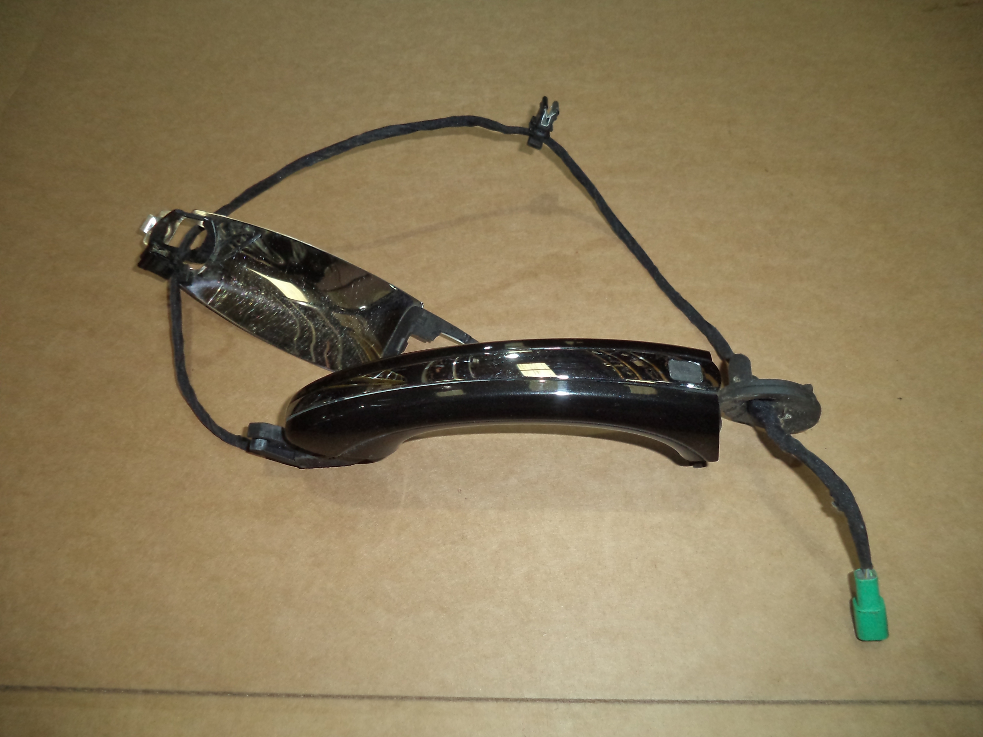 BENTLEY CONTINENTAL GT DOOR HANDLE & GUARD. 3W0837205BGRUU V10JTG