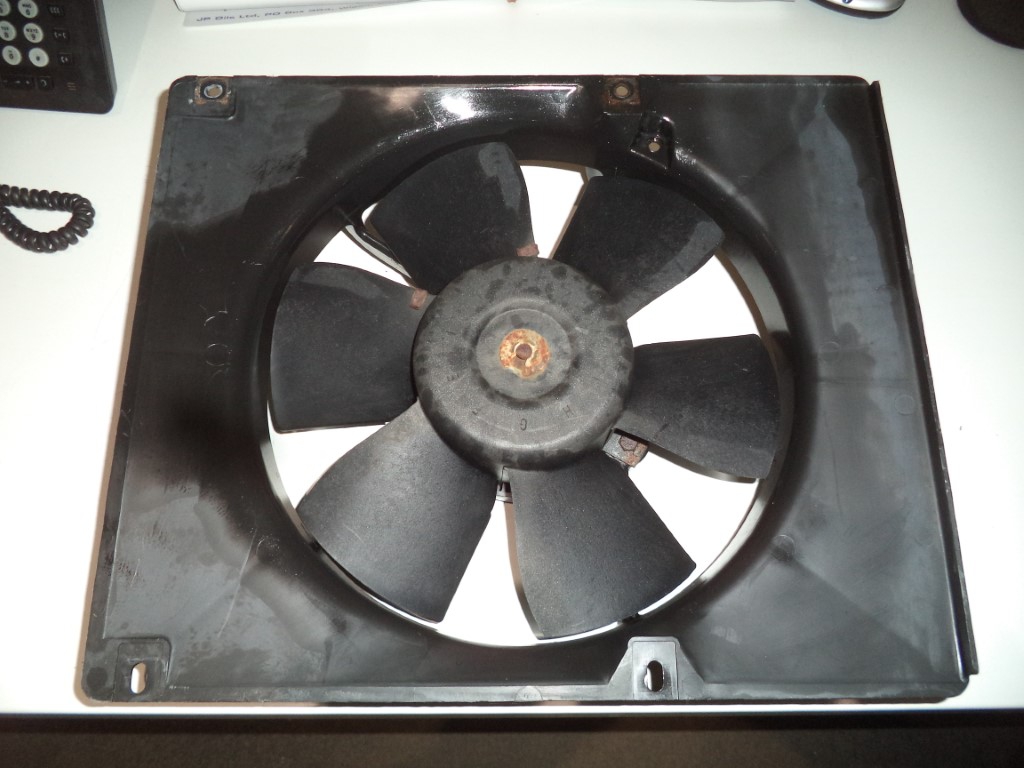 PORSCHE 944 COOLING FAN 944 SINGLE COOLING FAN MT 944.106.141.02