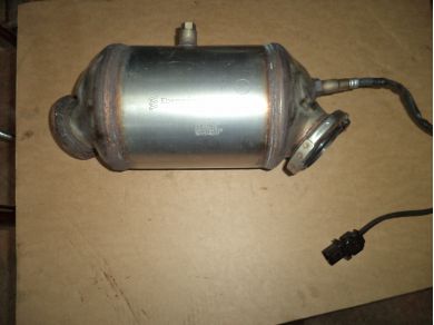 Mercedes-Benz MERCEDES BENZ ML W164 CATALYTIC CONVERTER. A1644905736 WLML