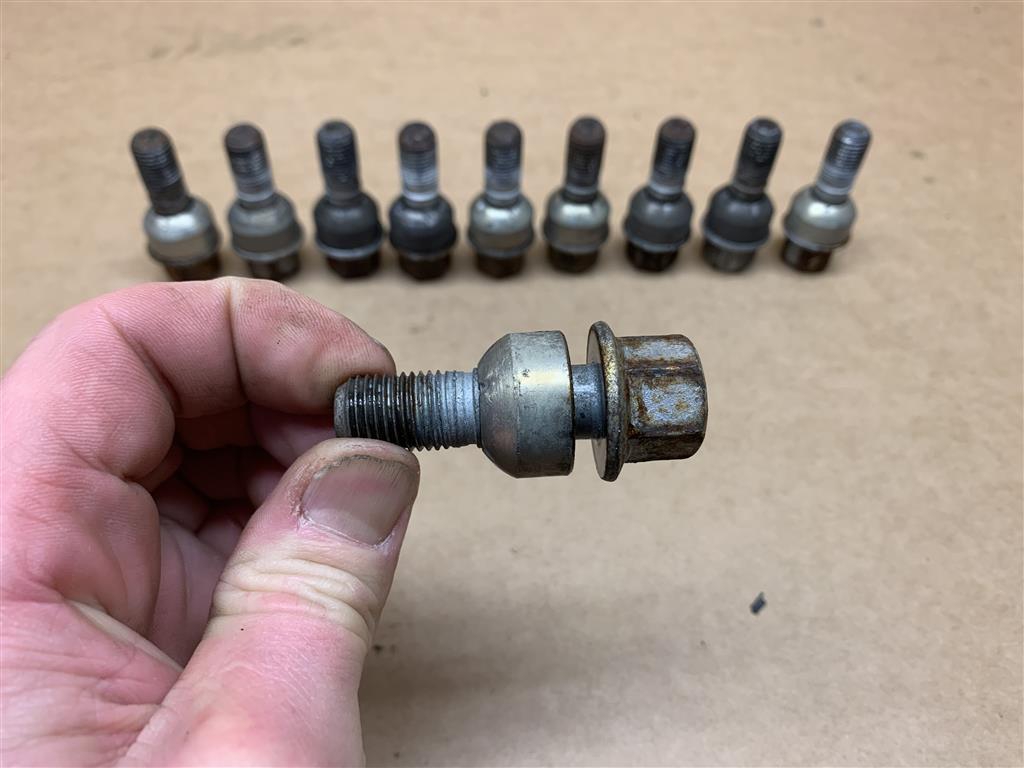 Porsche Boxster 986 Wheel Bolts Wheel Nuts x 10 (1997 2004 Year) Fits