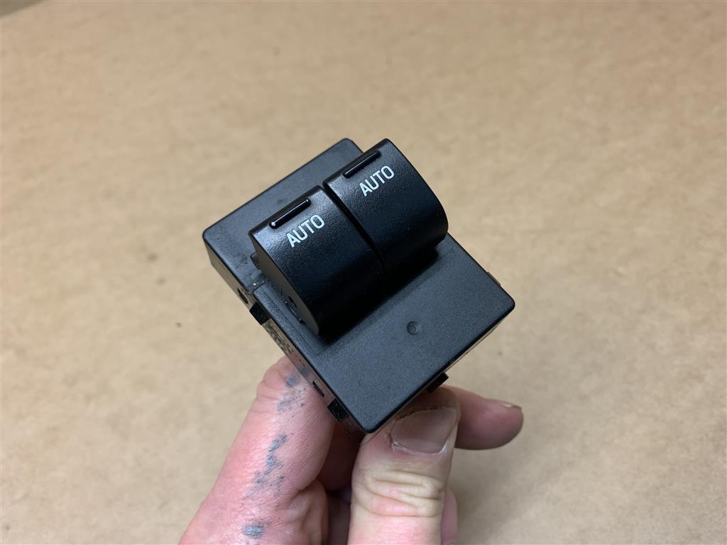 Ford Mustang S197 Window Switch Pack USA Driver Side Mustang S197 2005