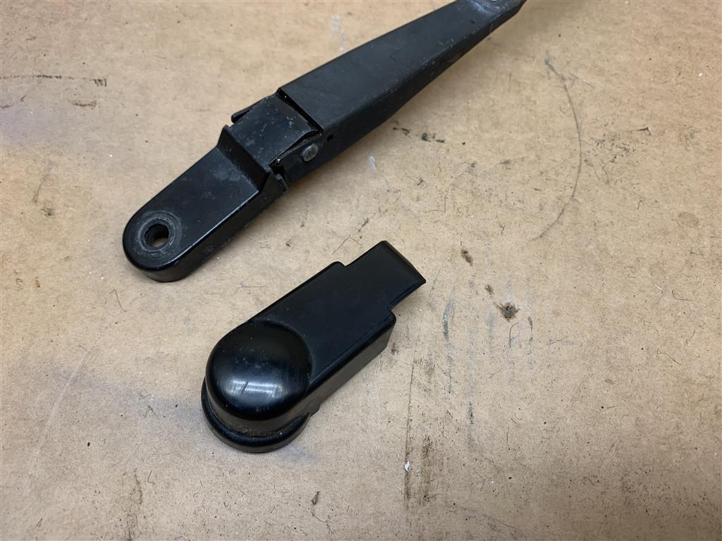 Porsche 944 Rear Wiper Arm & Nut Cover MKII MK2 Style of Rear Wiper Arm