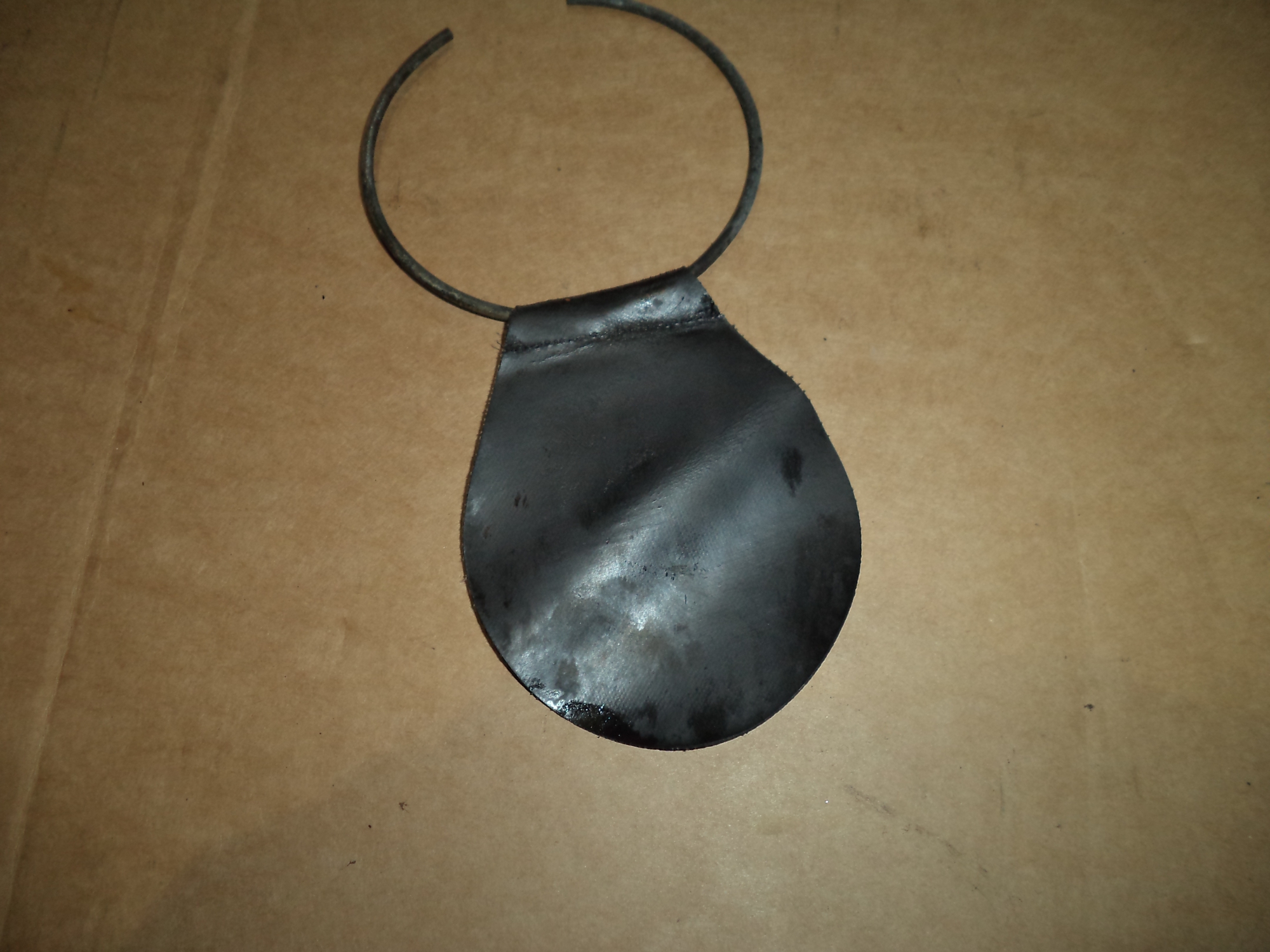 PORSCHE 928 FUEL FILLER DRIP PROTECTION FLAP A9287887