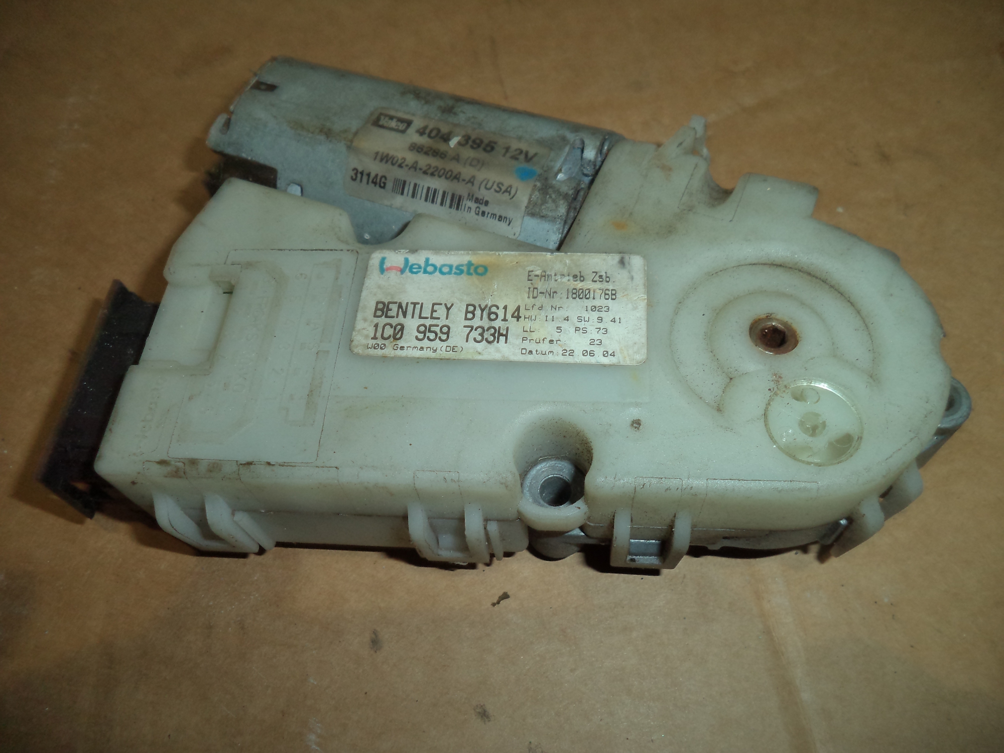 BENTLEY CONTINENTAL GT REAR SPOILER LIFT MOTOR. 1C0959733H V10JTG