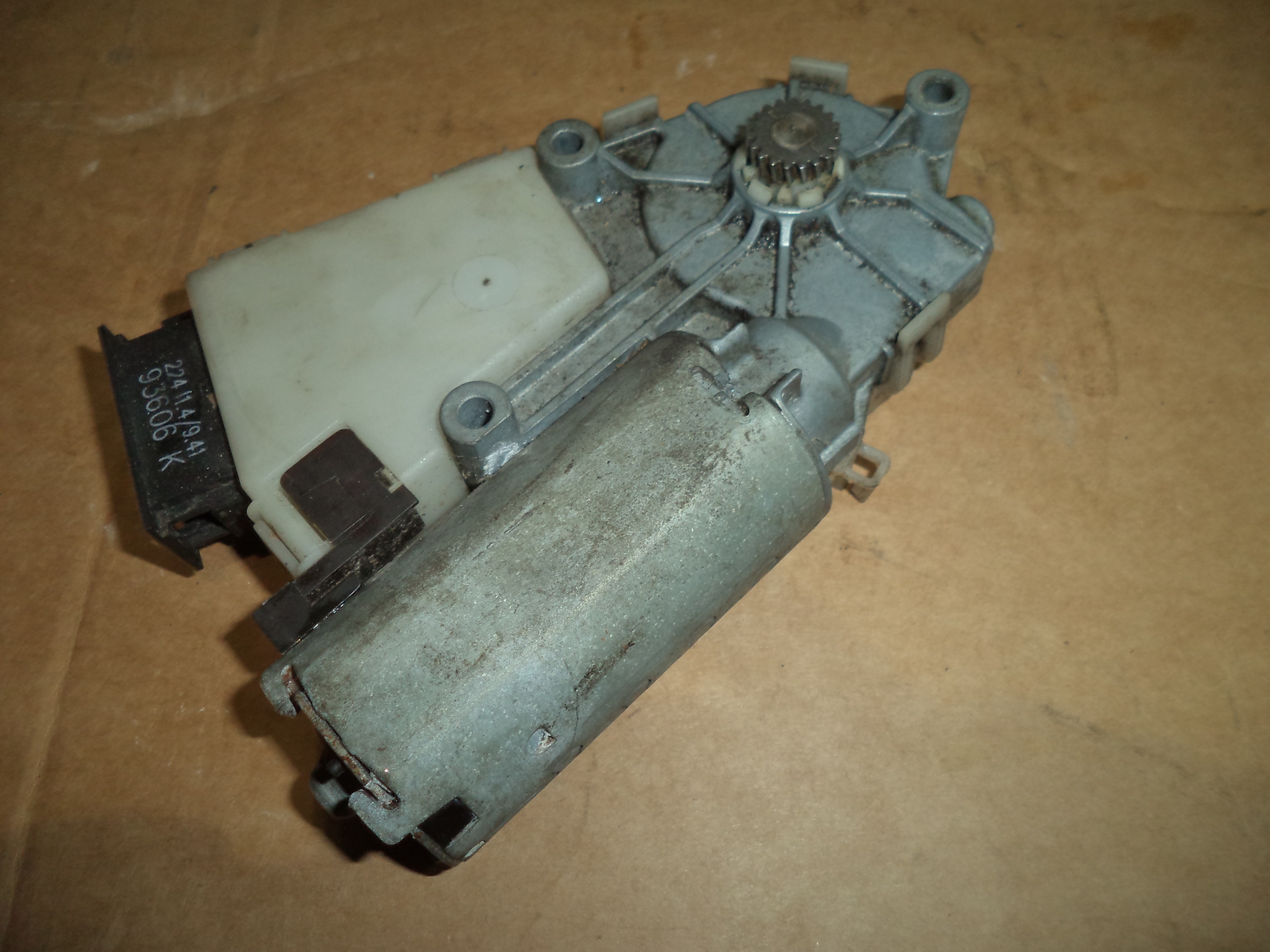 BENTLEY CONTINENTAL GT REAR SPOILER LIFT MOTOR 1C0959733H V10JTG