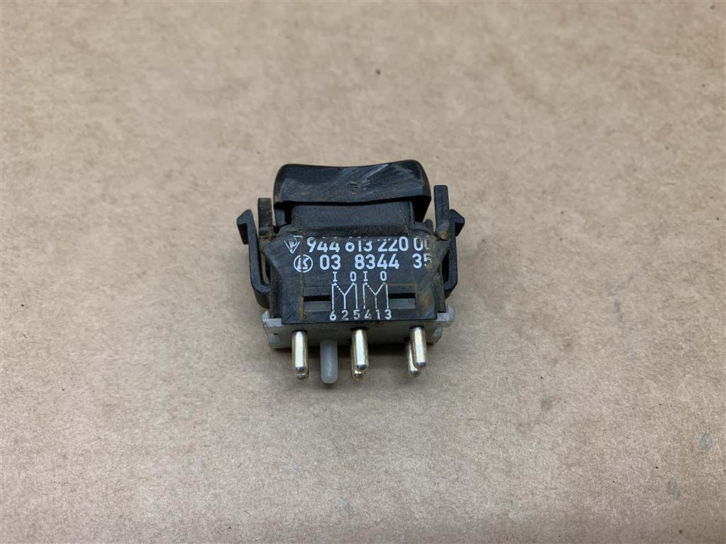 PORSCHE 944 DOOR MIRROR SWITCH LEFT TO RIGHT MIRROR REMOTE SWITCH