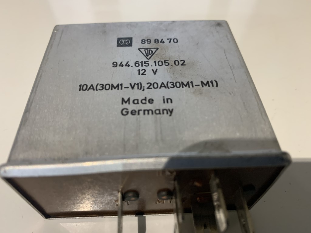 PORSCHE 944 RELAY 944 COOLING FAN RELAY 944.615.105.02 JJ