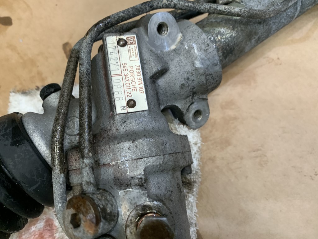 PORSCHE 944 STEERING RACK 945.347.011.22 30.01 JJ