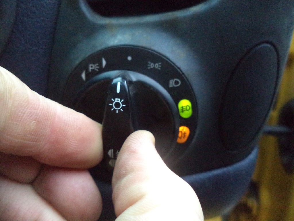 PORSCHE BOXSTER 986 HEADLIGHT SWITCH 996.613.535.00 AF02 LKD MT (BEHIND