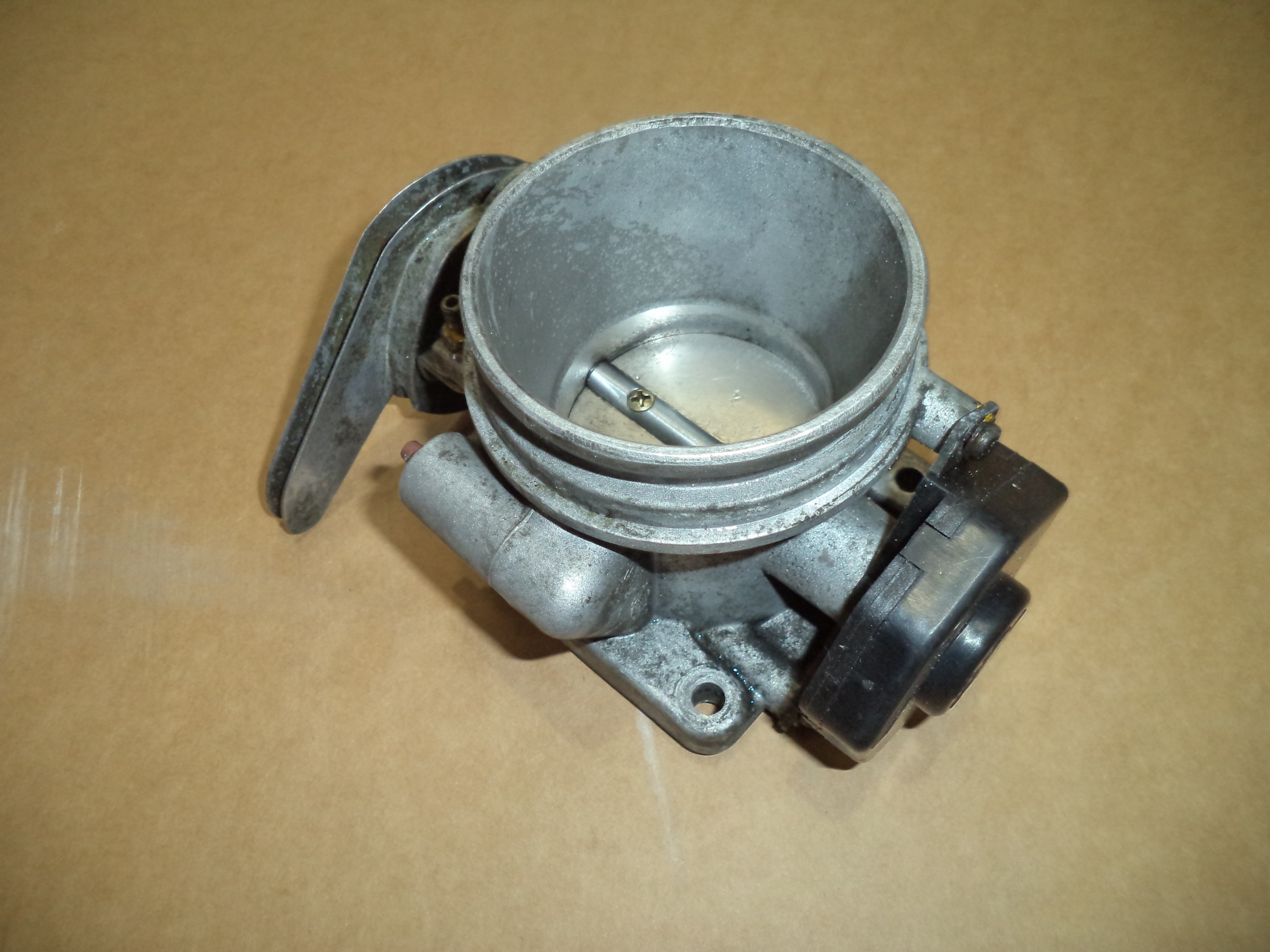 PORSCHE 944 2.5 THROTTLE BODY N66CKO