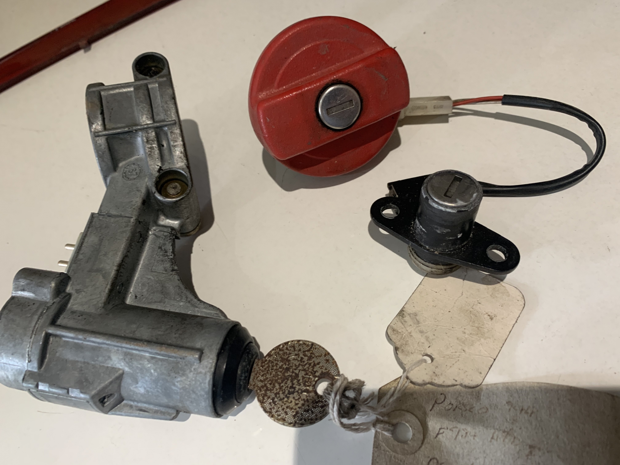 PORSCHE 944 IGNITION LOCK AND KEY 944 BOOT LOCK F984 HYD JJ