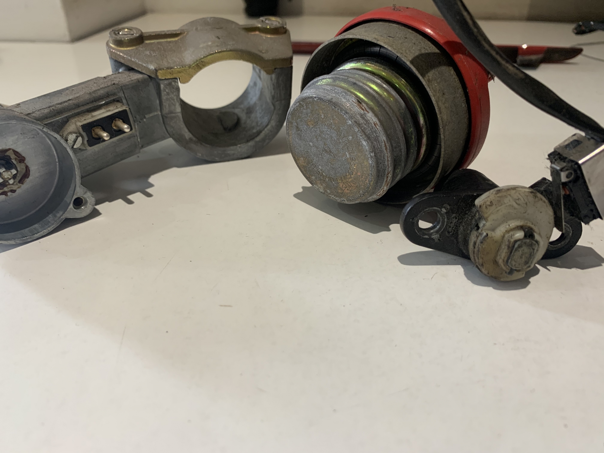 PORSCHE 944 IGNITION LOCK AND KEY 944 BOOT LOCK F984 HYD JJ