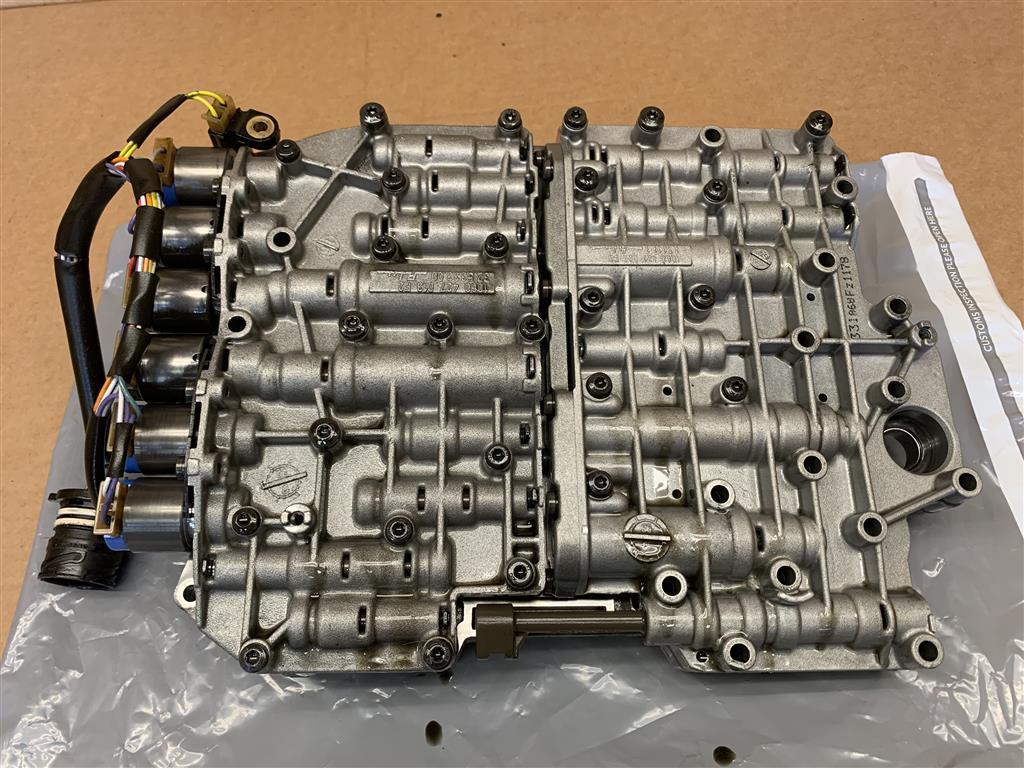 Porsche 996 Tiptronic Gearbox Valve Block A96.00 Valve Block 1998 Year