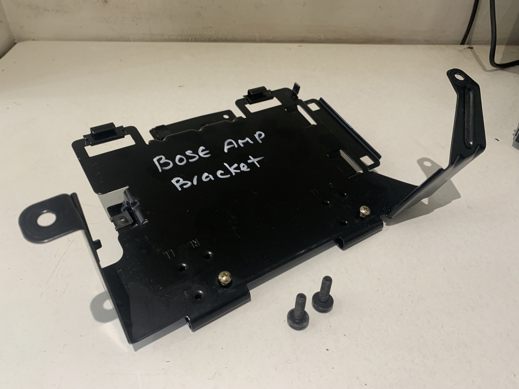 ポルシェ 981 BOSE アンプ ポルシェ マカン用BOSEアンプ