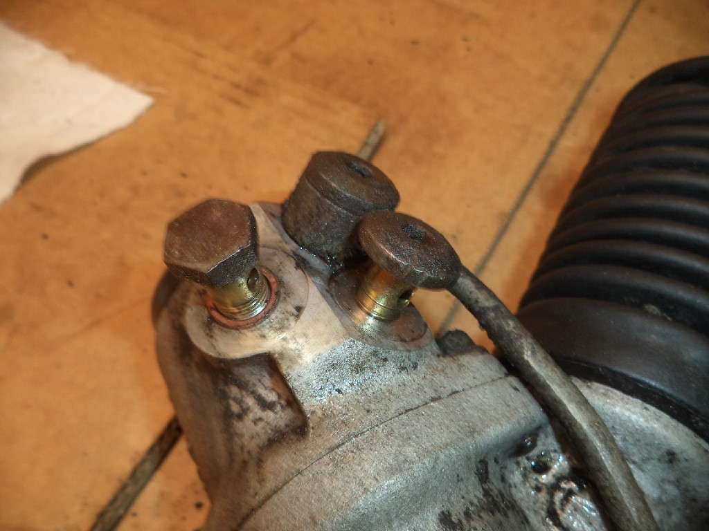 PORSCHE 944 POWER STEERING RACK 945.347.011.22 (F80 OWL)MT 944 RACK