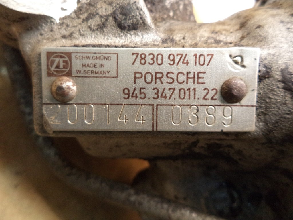PORSCHE 944 POWER STEERING RACK 945.347.011.22 (F80 OWL)MT 944 RACK