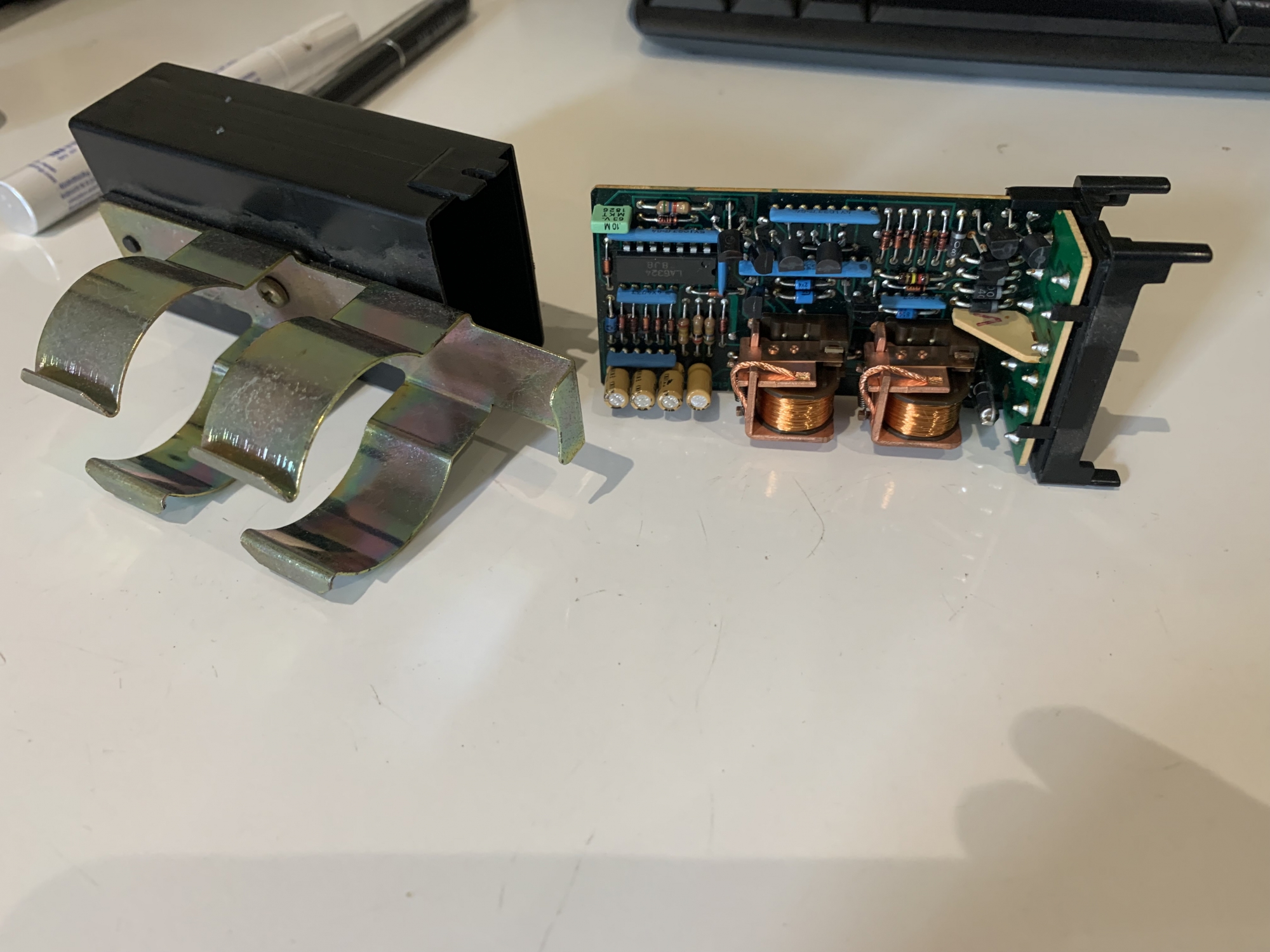 PORSCHE 944 CENTRAL LOCKING ECU 911.618.113.01 F722 TAN JJ