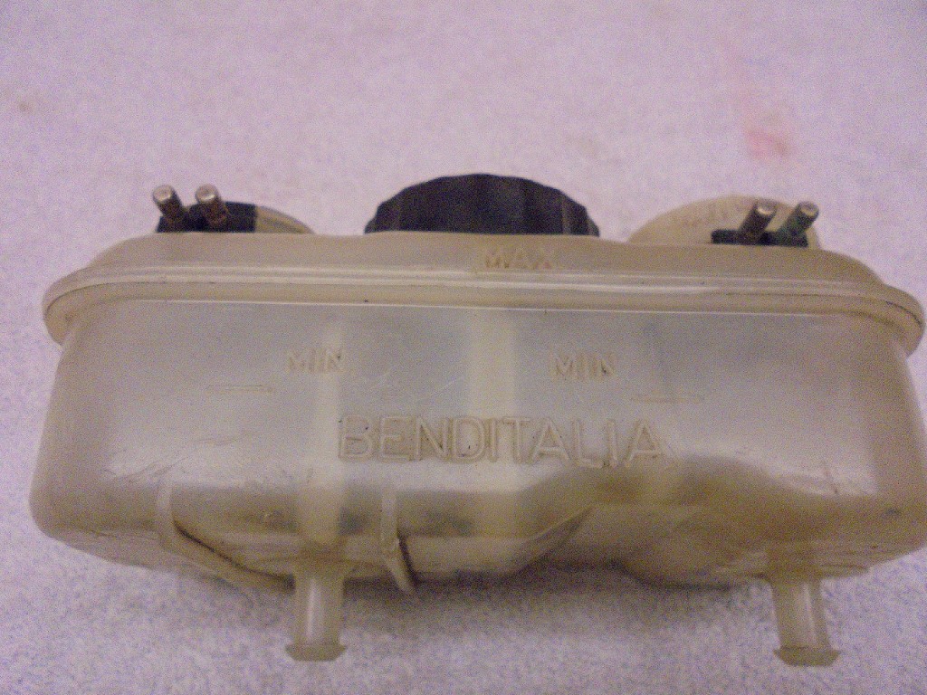Ferrari 308 Mondial Brake Reservoir Ferrari 308 Brake Master Cylinder