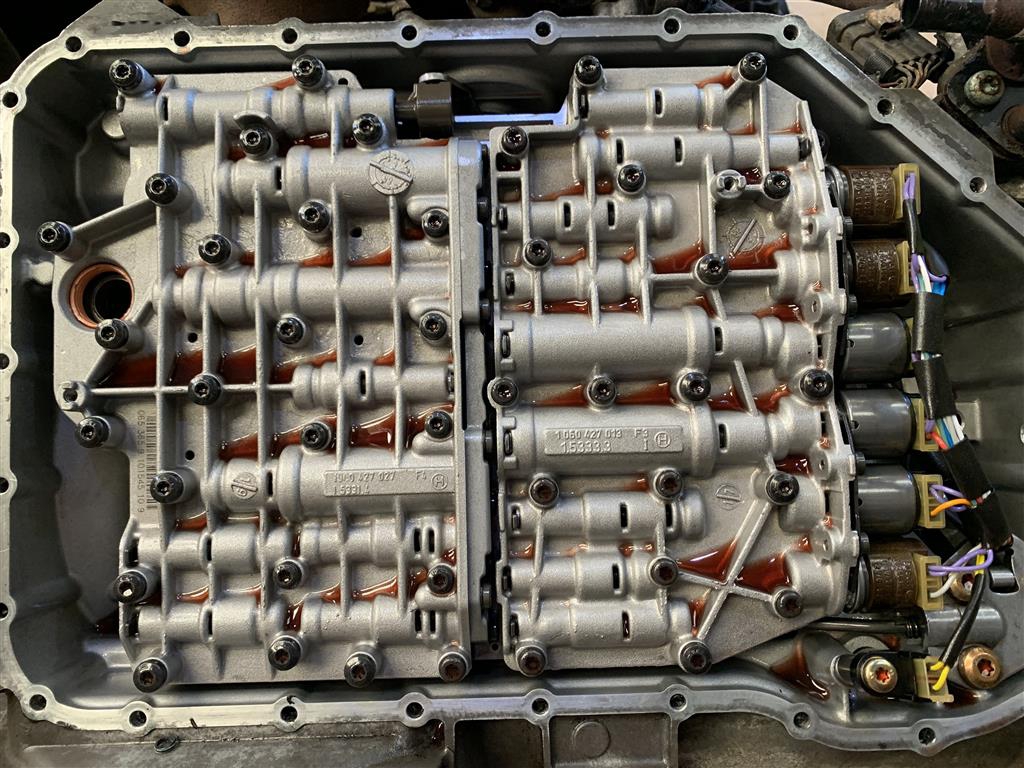 Porsche 996 Tiptronic Gearbox Valve Block A96.00 Valve Block 1999 Year