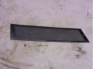 Vauxhall VX220 / Opel Speedster 2.2L Rear 3/4 Panel Side Grill / Grille SF14 Sub Stn